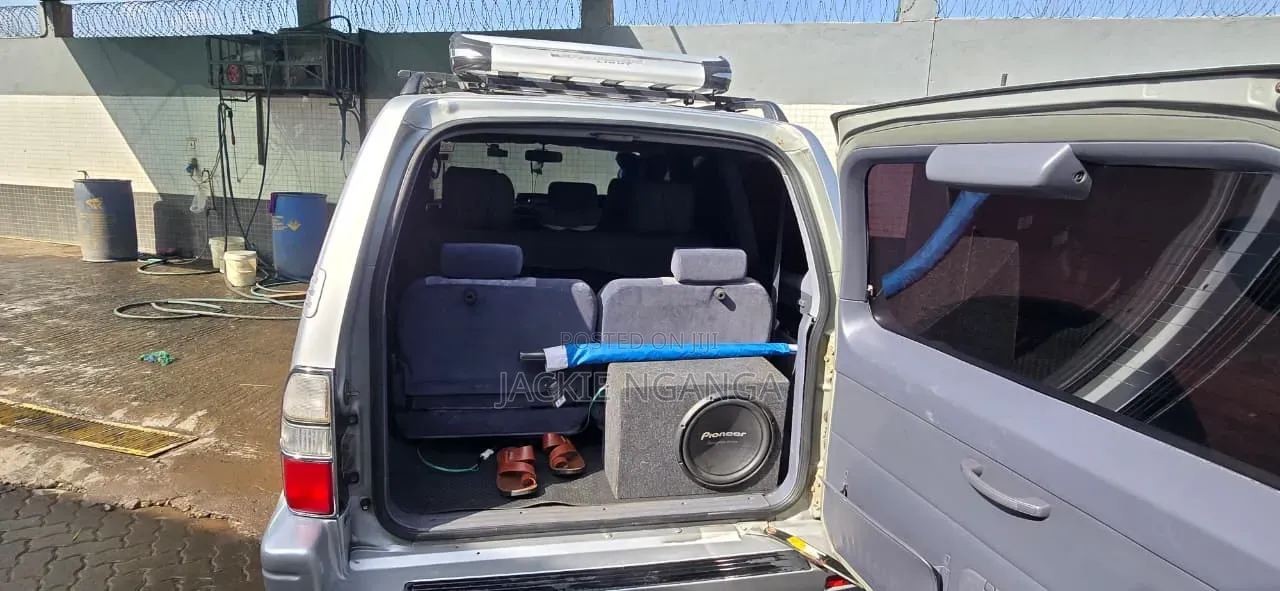 Toyota Land Cruiser Prado 2001 Silver
