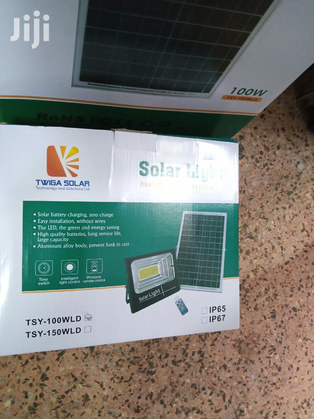 100w Solar Floodlight - main view