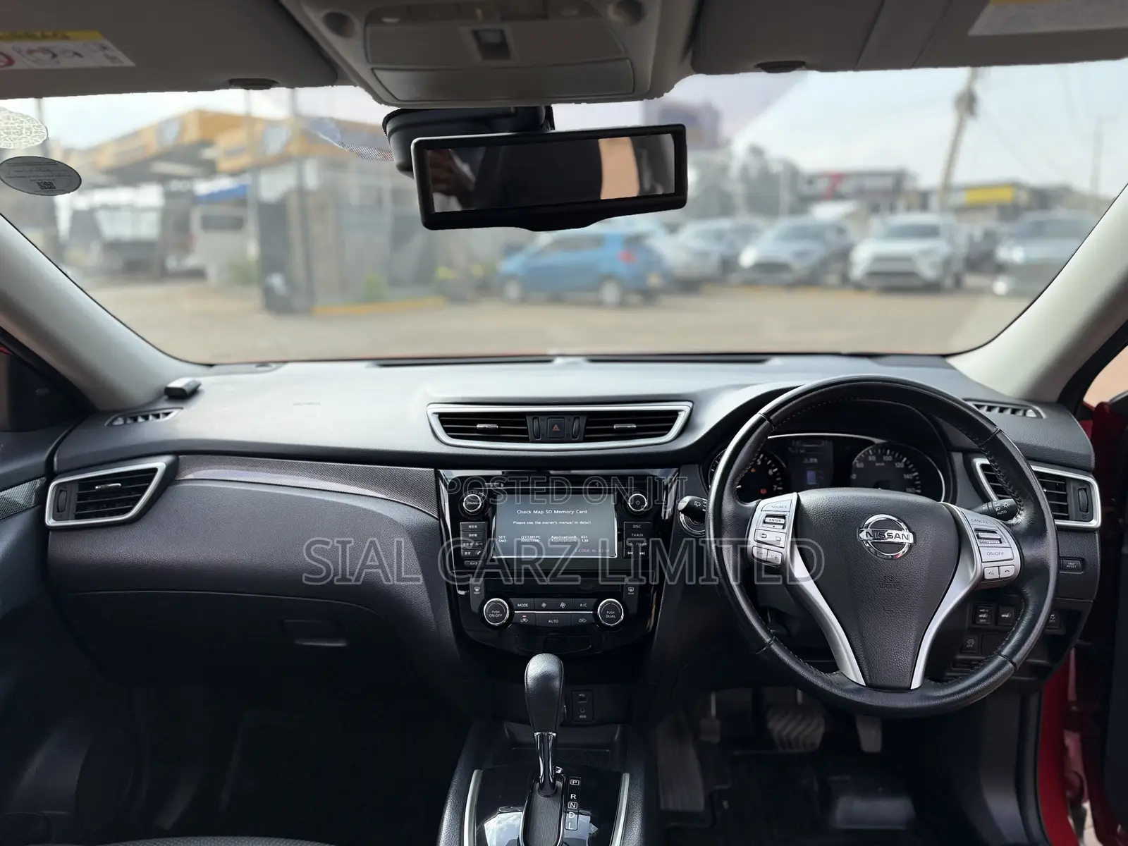 Nissan X-Trail 2.0 Petrol FWD 2016 Red