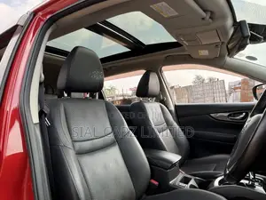 Nissan X-Trail 2.0 Petrol FWD 2016 Red