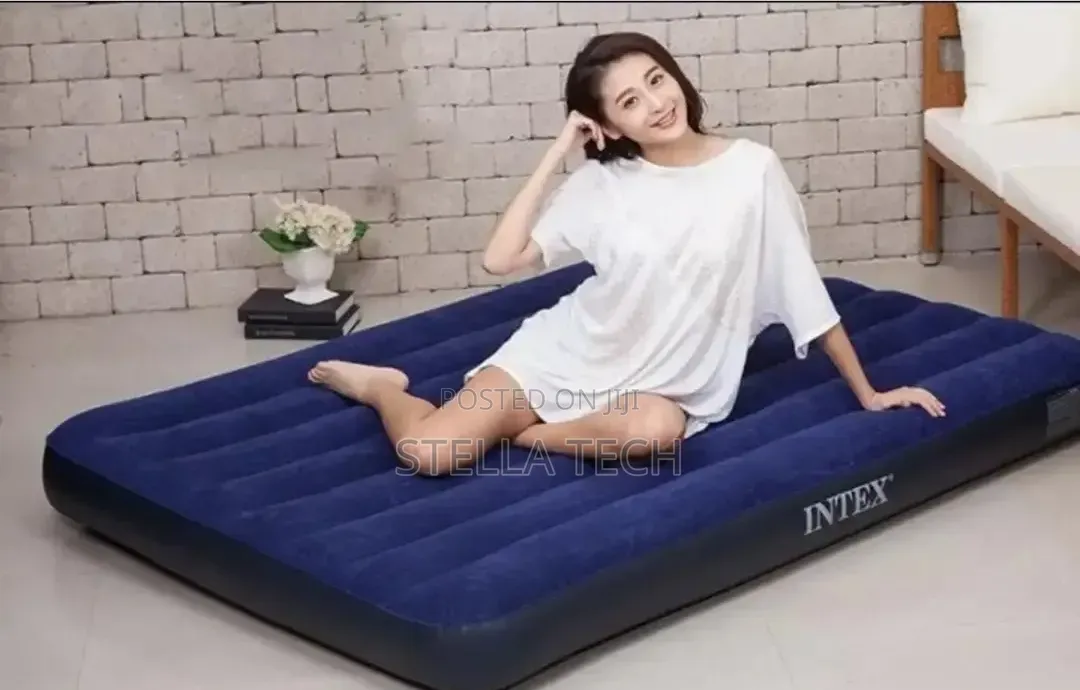 2.5*6 Intex Inflatable Mattress With Free Electric Pump
