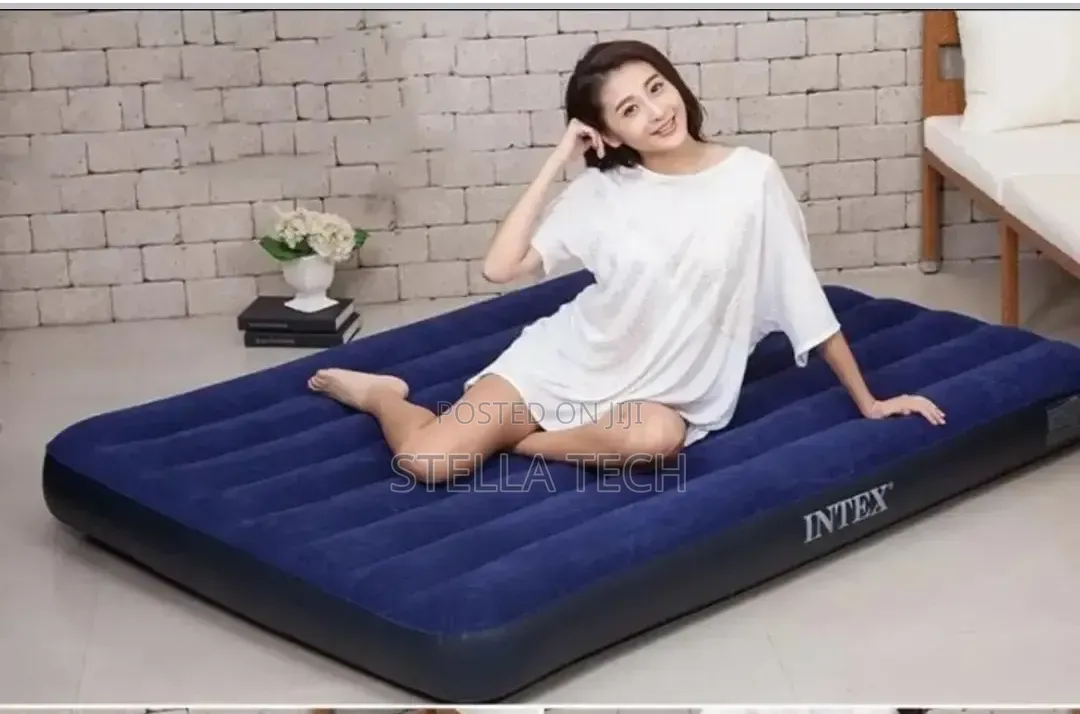 2.5*6 Intex Inflatable Mattress With Free Electric Pump