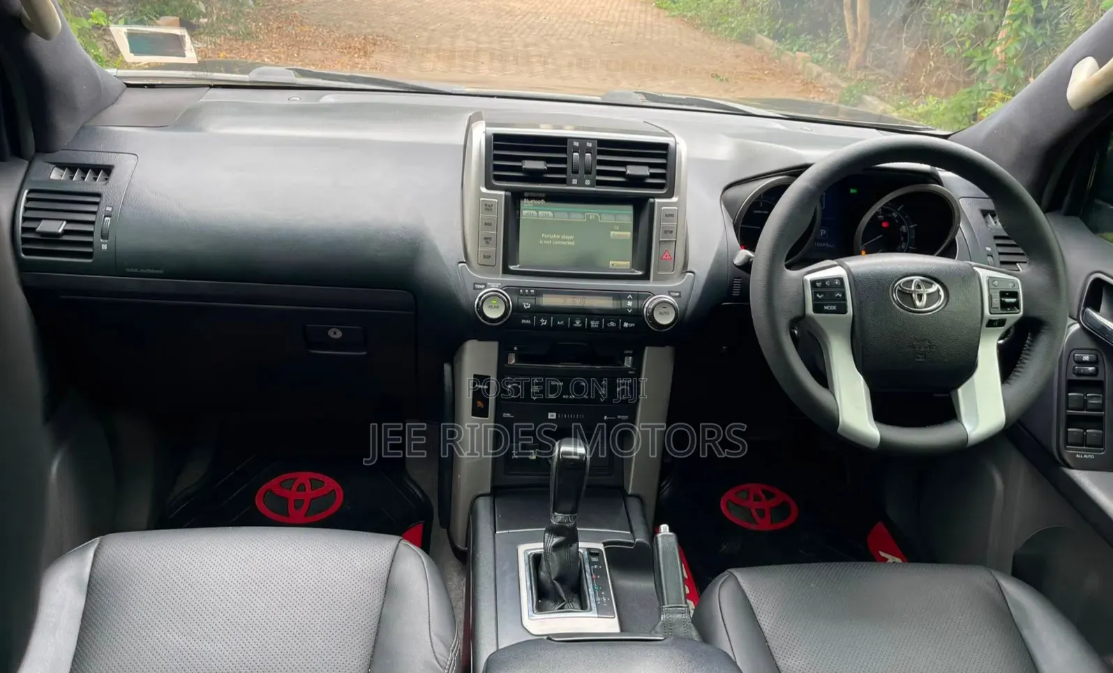Toyota Land Cruiser Prado 2011 Black