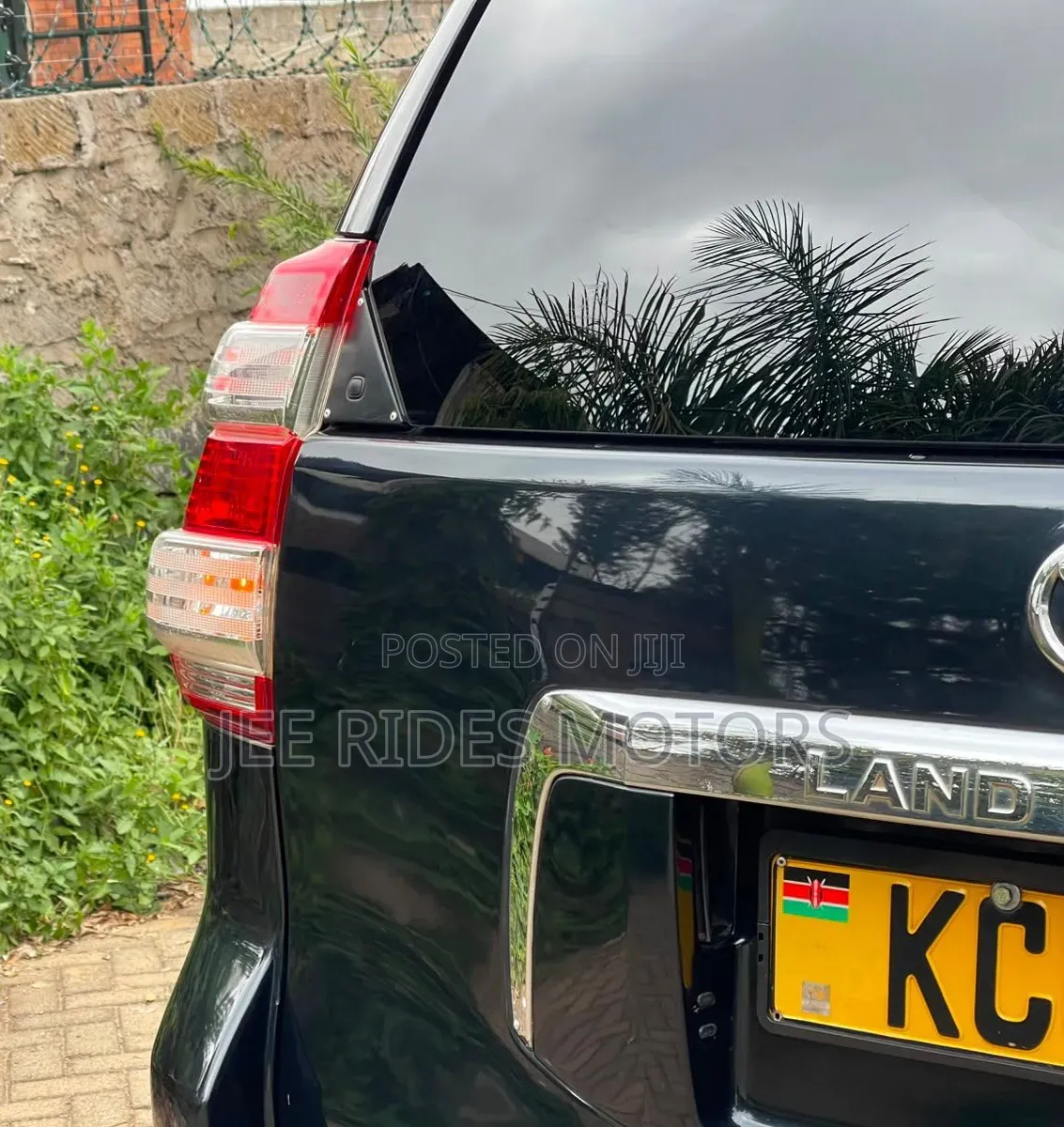 Toyota Land Cruiser Prado 2011 Black