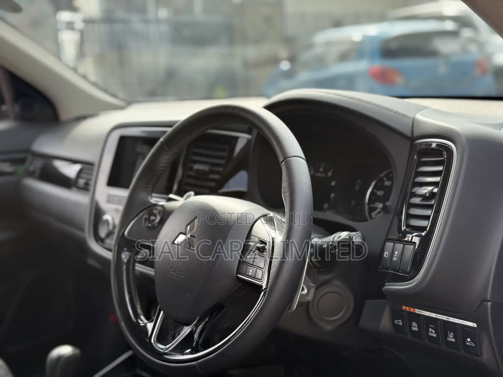 Mitsubishi Outlander ES AWC 2019 Gray