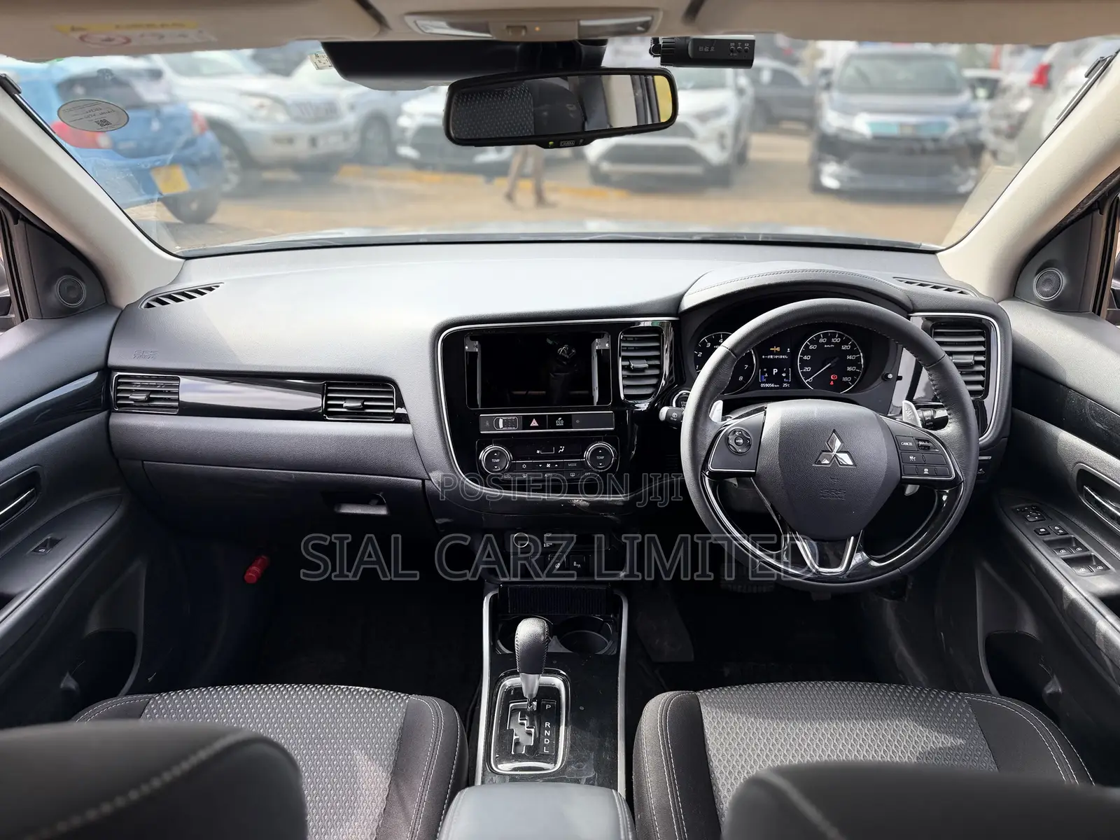 Mitsubishi Outlander ES AWC 2019 Gray