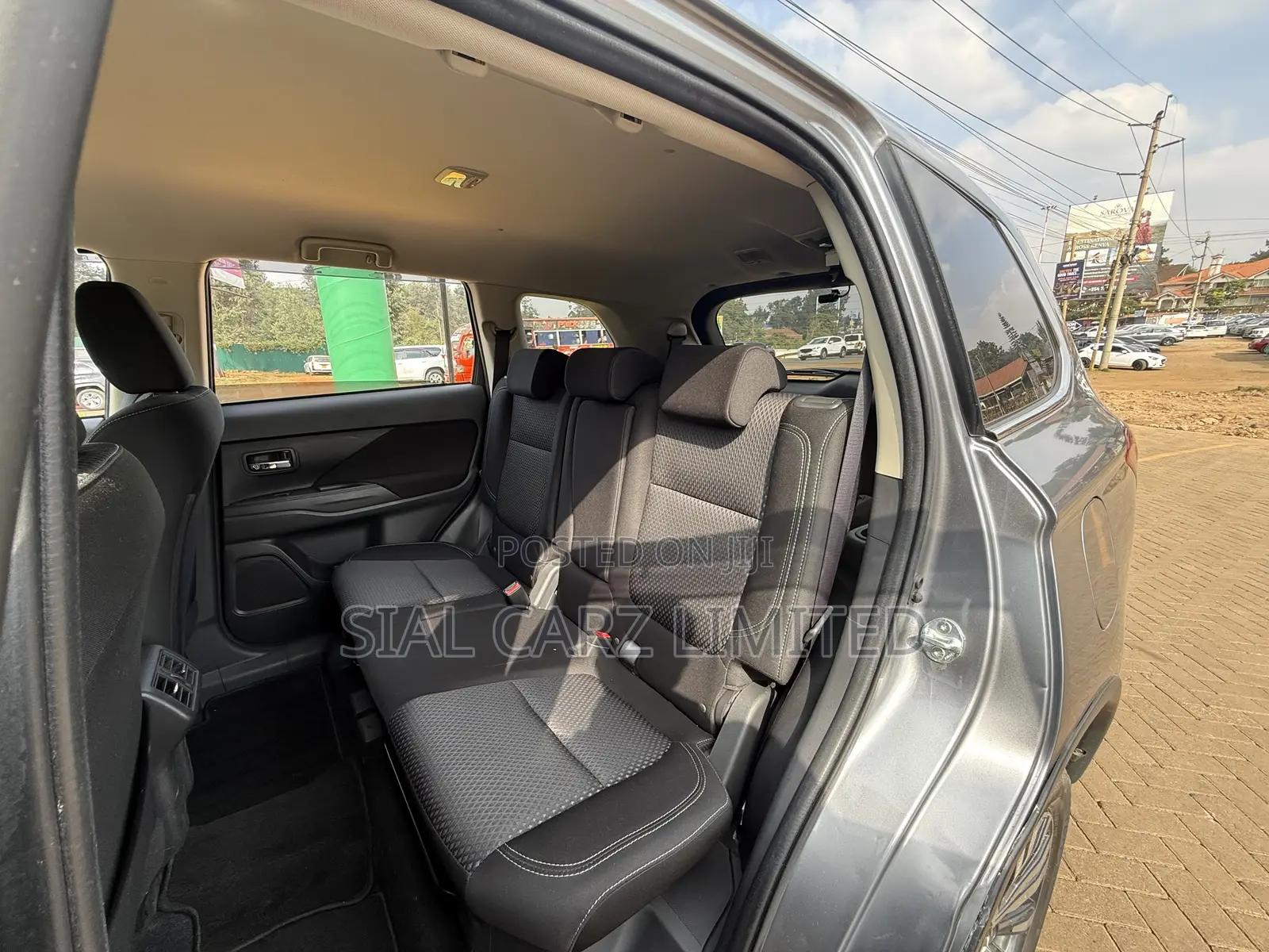 Mitsubishi Outlander ES AWC 2019 Gray