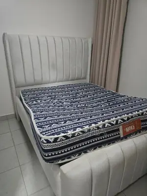 5*6 Fabric Bed Mattress, Still in Good Condition