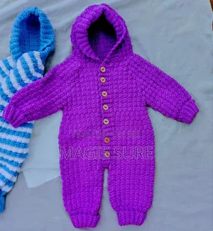 Crochet New Born Baby Clothes