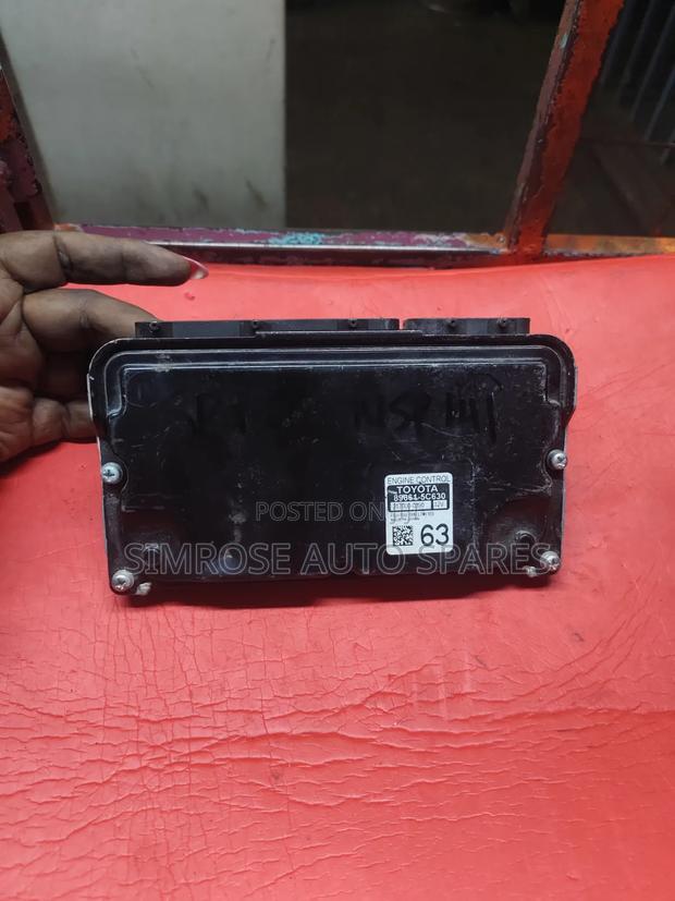 Toyota Spade Nsp141 ECU