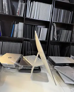 Desktop Computer Apple iMac 8GB Intel Core 5 HDD 1T