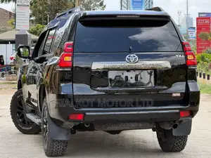 Toyota Land Cruiser Prado 2.7 2021 Black