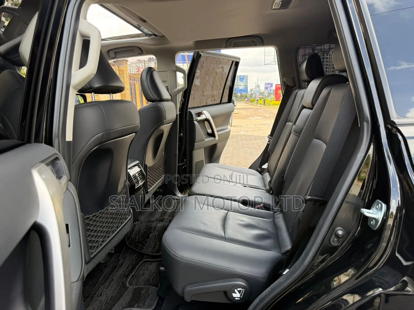 Toyota Land Cruiser Prado 2.7 2021 Black