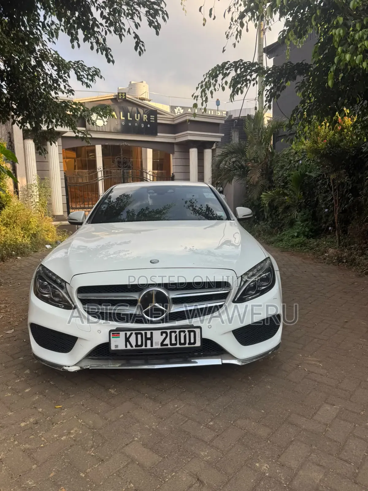 Mercedes-Benz C200 2016 Pearl