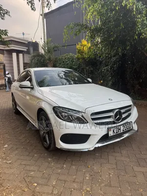 Mercedes-Benz C200 2016 Pearl