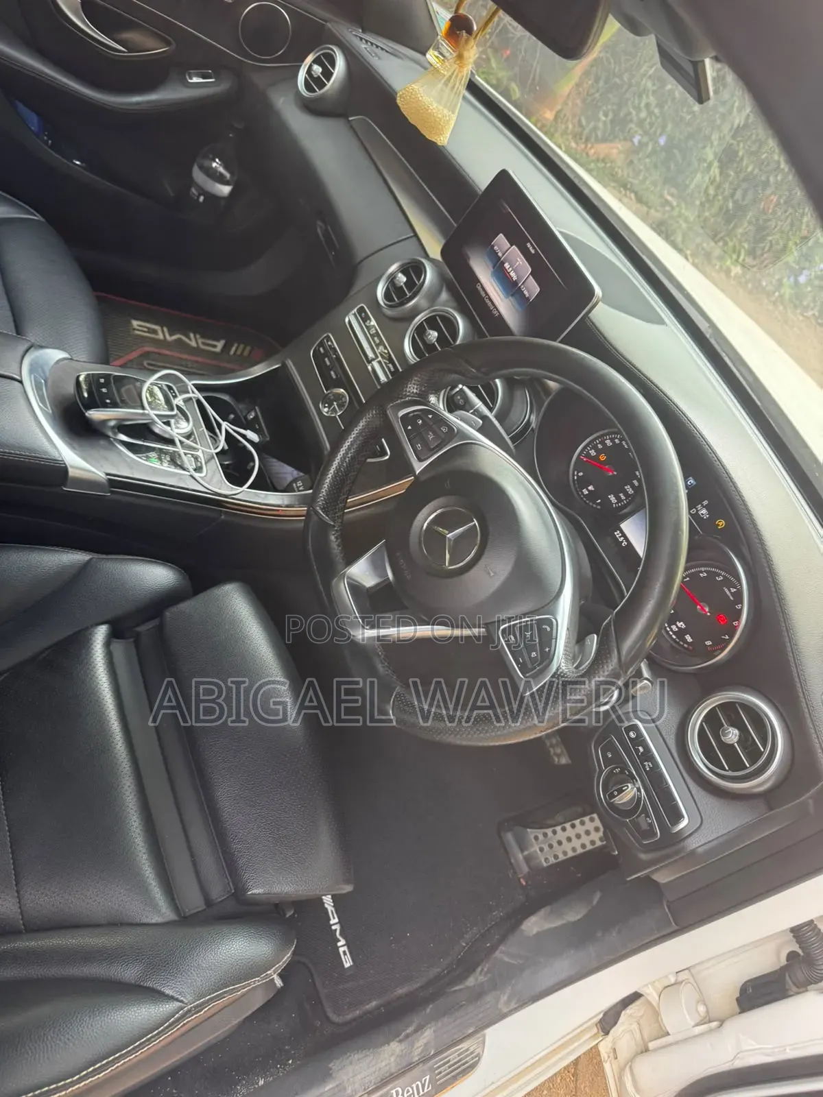 Mercedes-Benz C200 2016 Pearl
