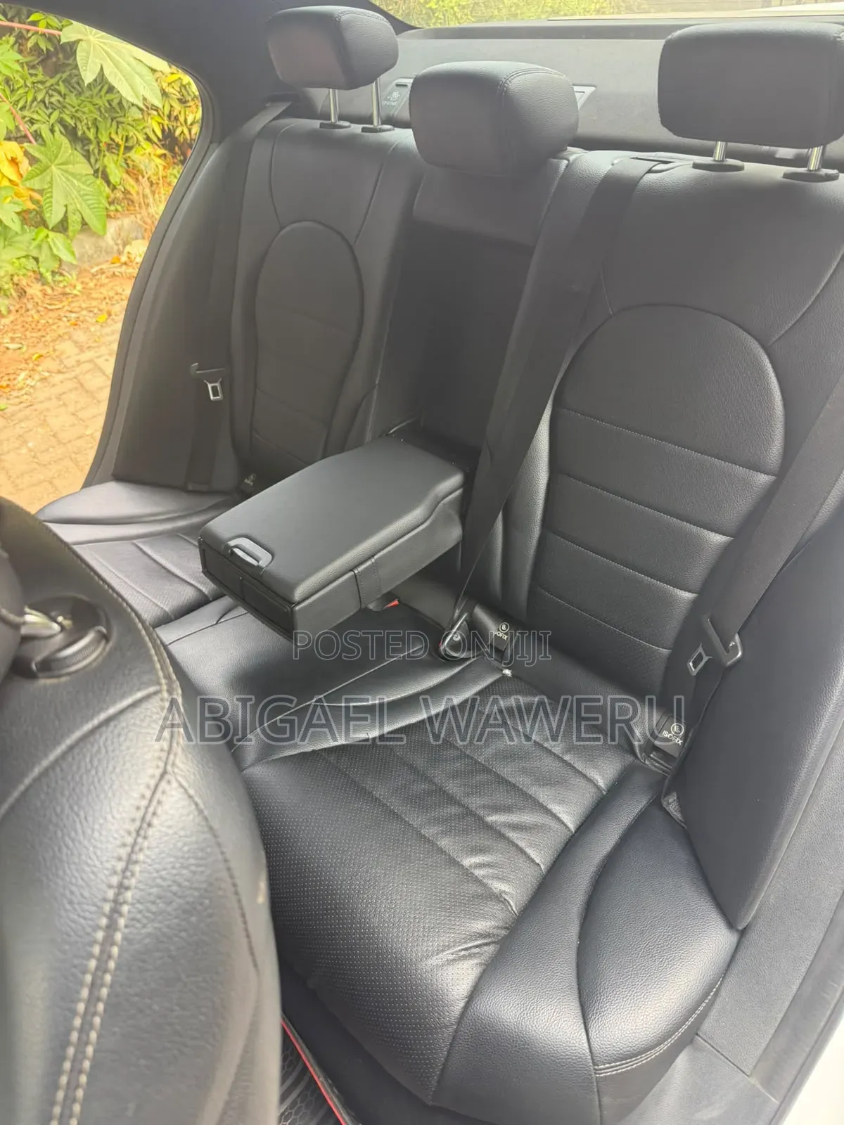 Mercedes-Benz C200 2016 Pearl