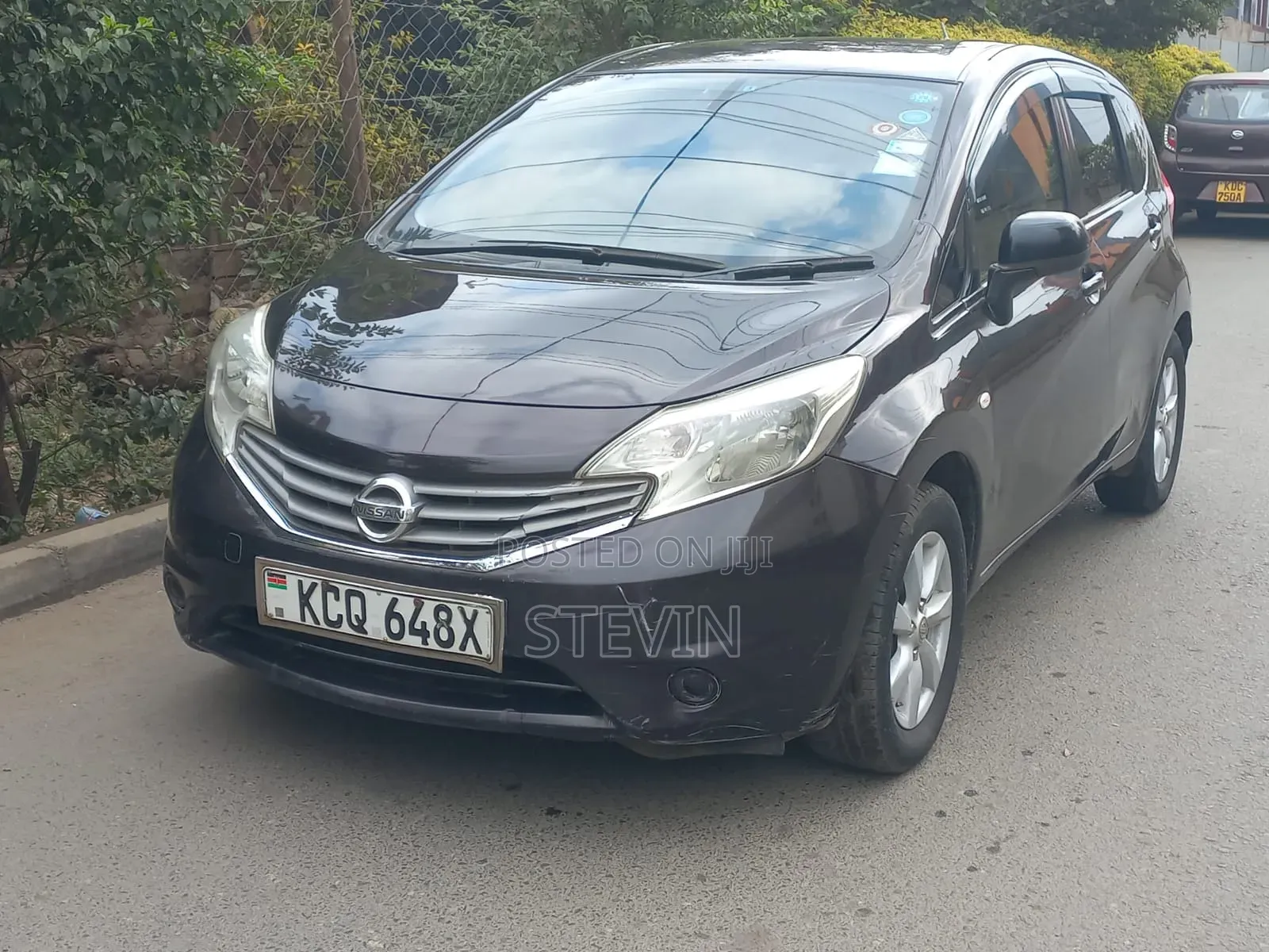 Nissan Note 2013 Burgundy
