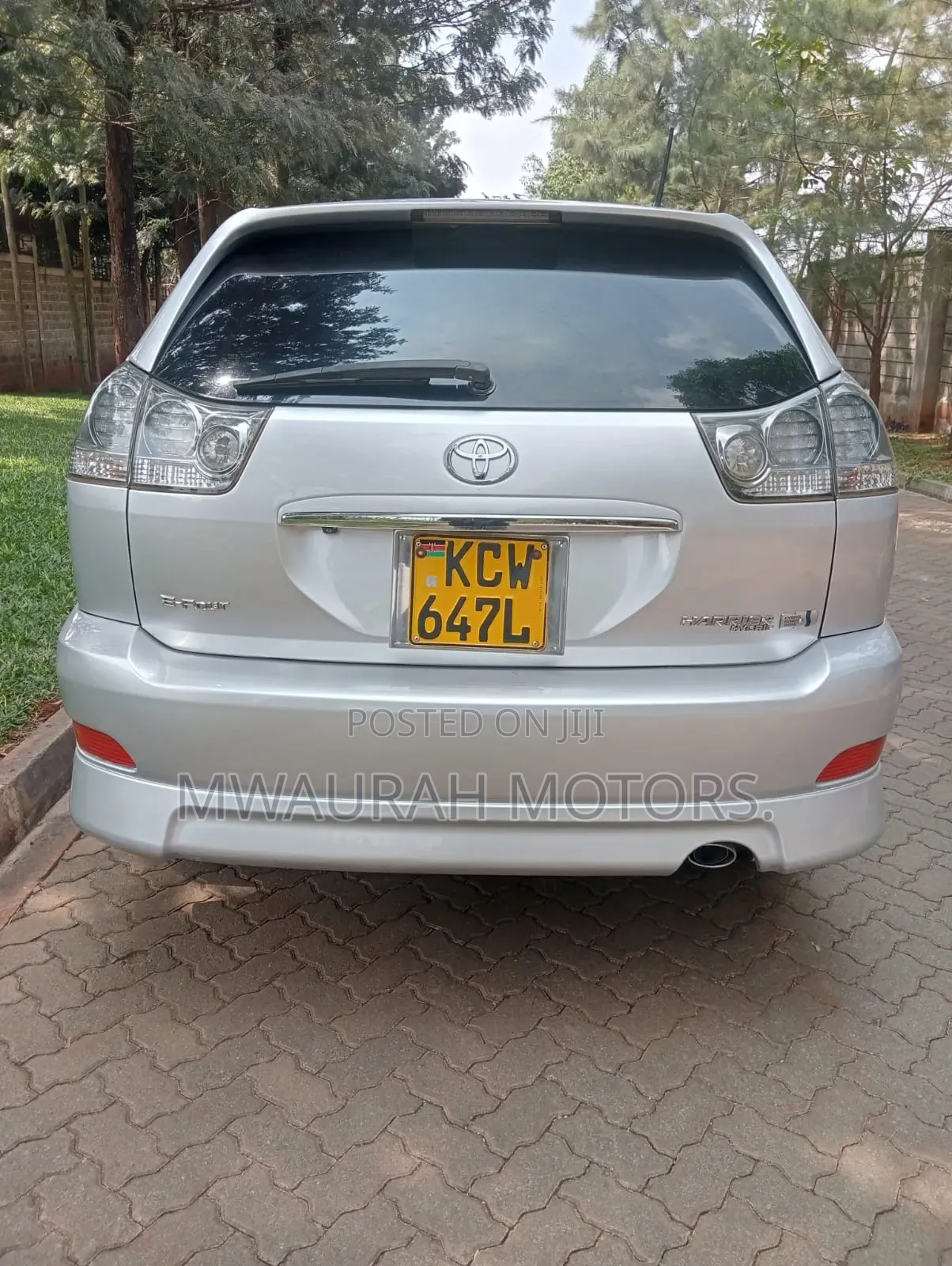 Toyota Harrier 2012 Silver