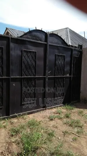 2bdrm Bungalow in Malaba Central for sale