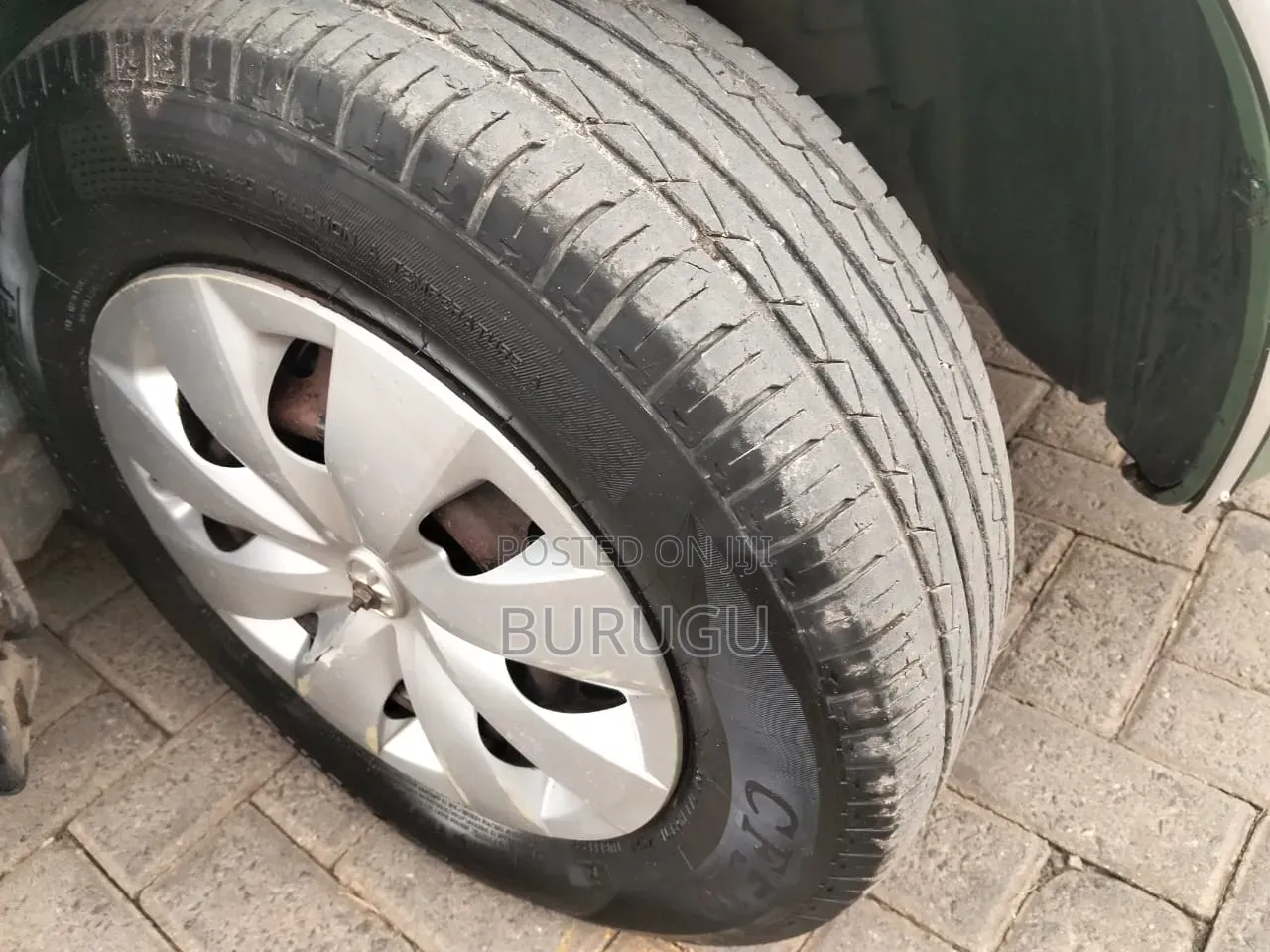 Toyota Sienta 2012 Green