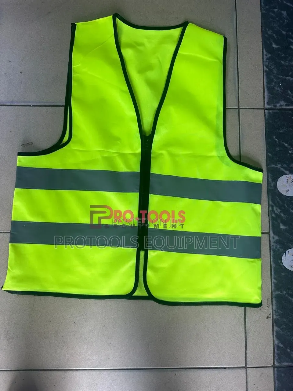 Zipped Reflector Vest