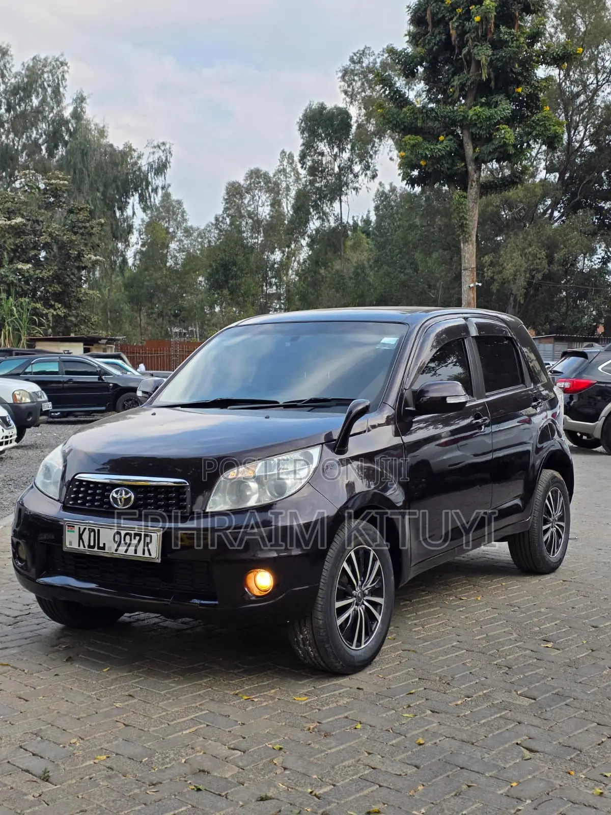 Toyota Rush 2015 Maroon