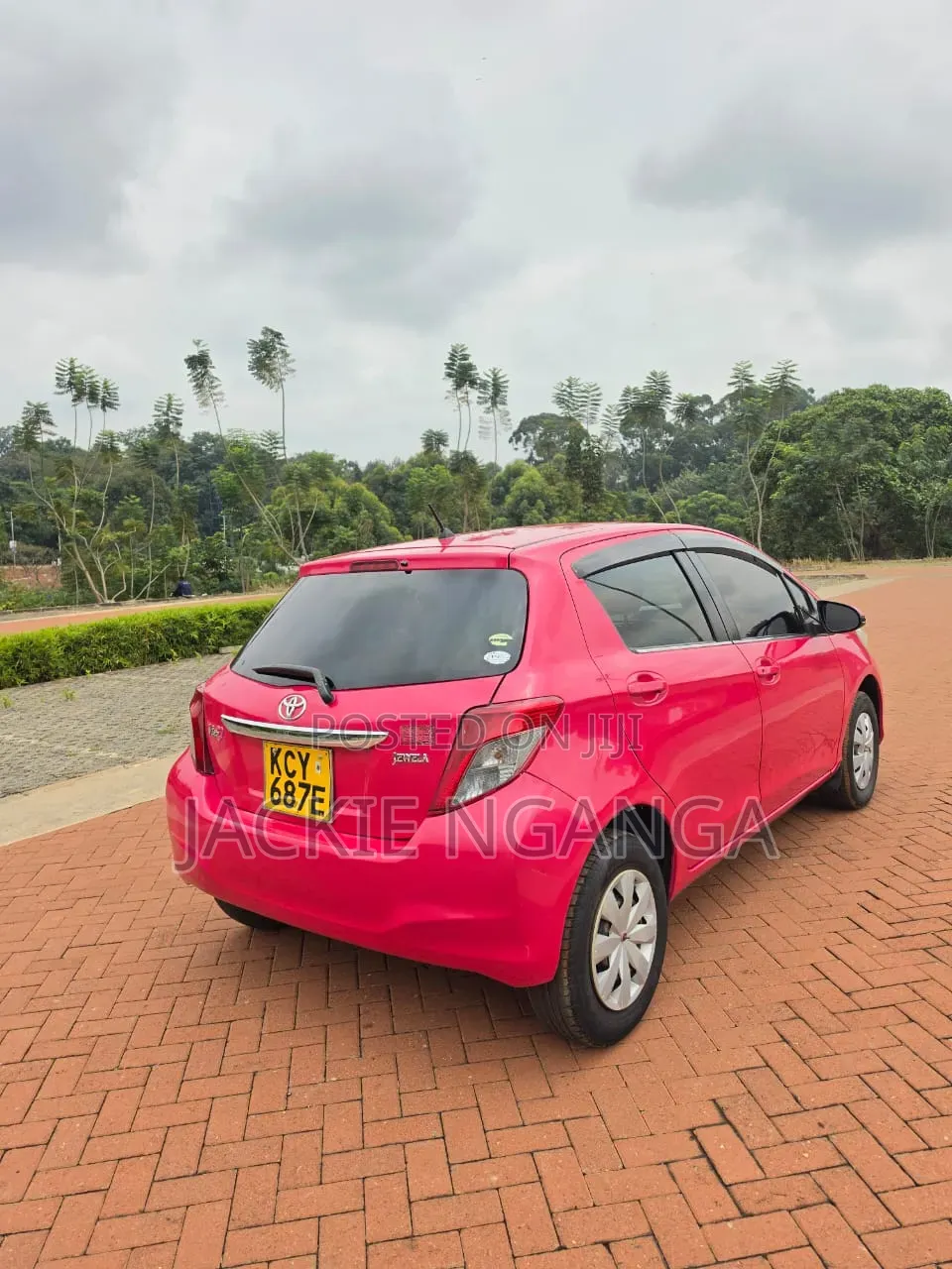 Toyota Vitz 2013 Pink