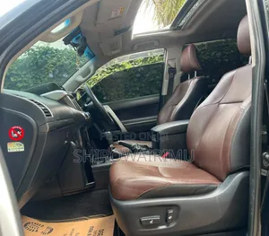 Toyota Land Cruiser Prado 2017 Black