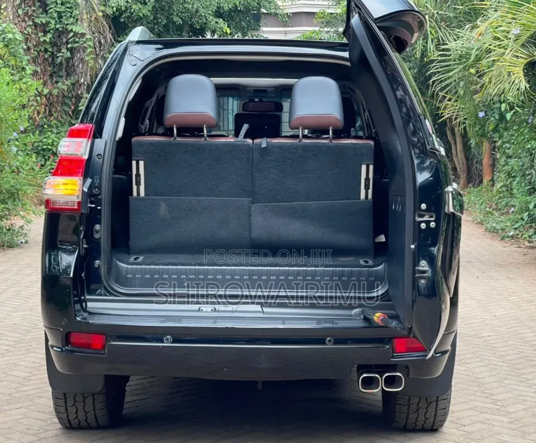 Toyota Land Cruiser Prado 2017 Black