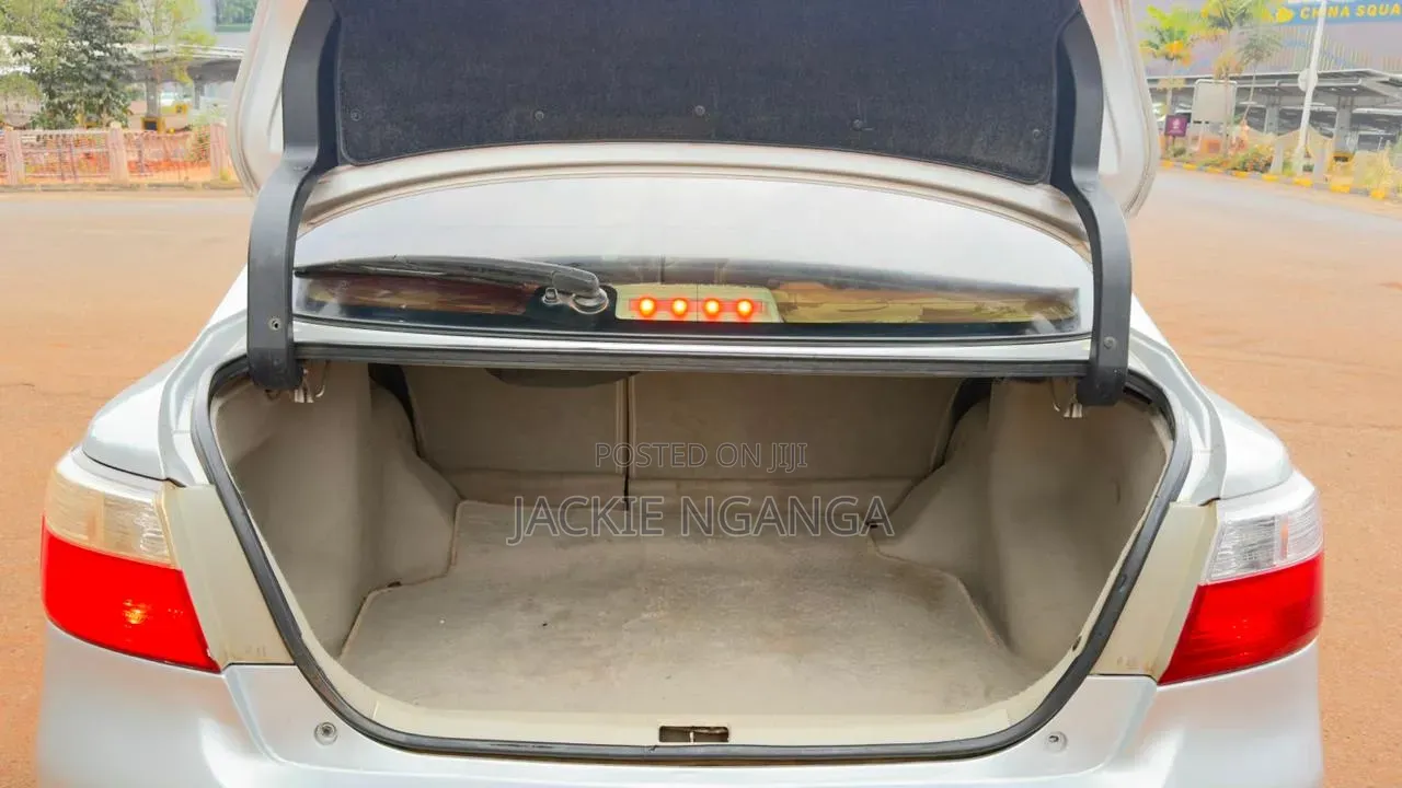 Toyota Premio 2009 Silver