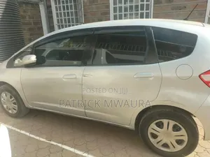 Honda Fit 2012 Silver
