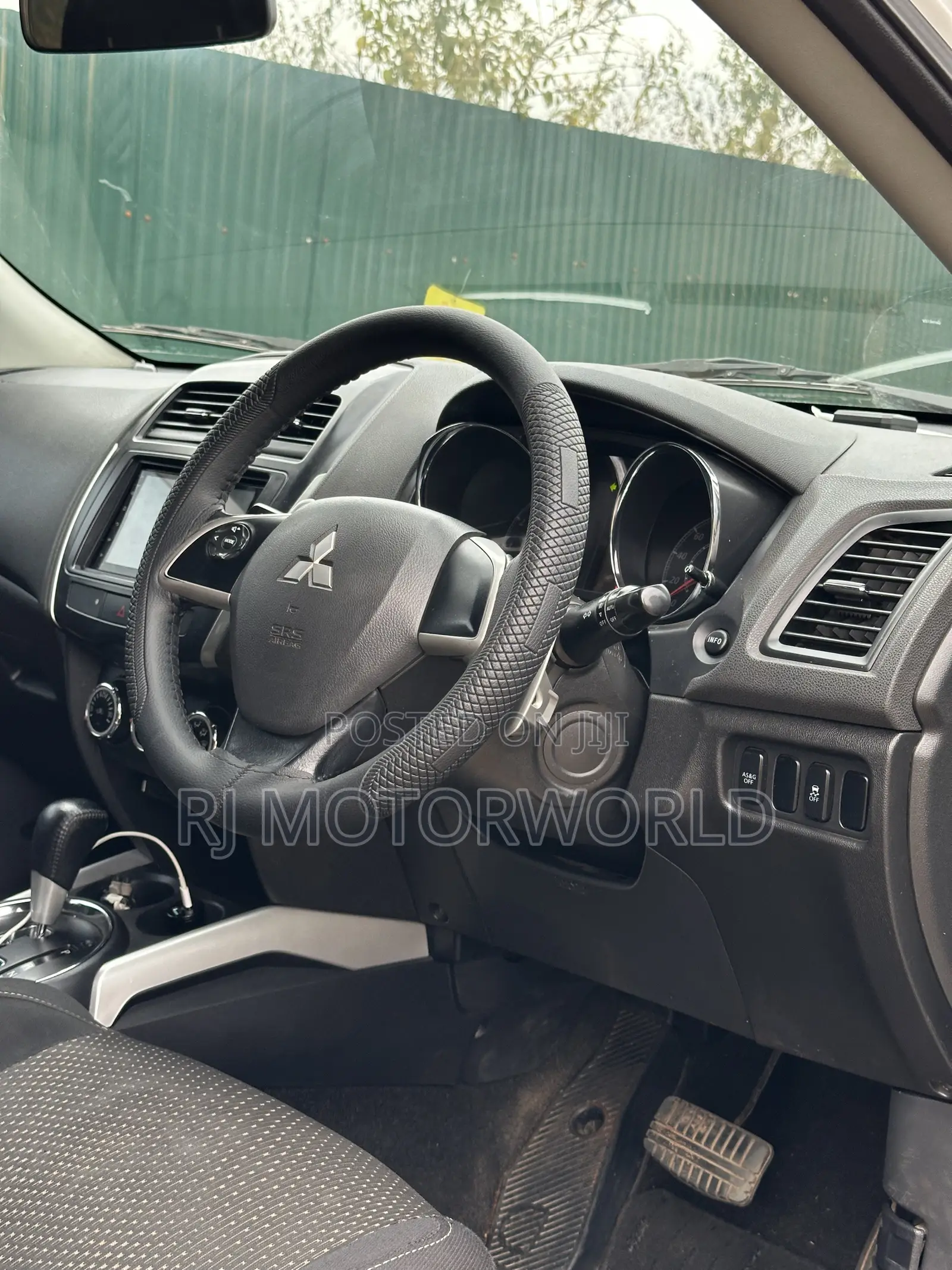 Mitsubishi RVR 2014 White