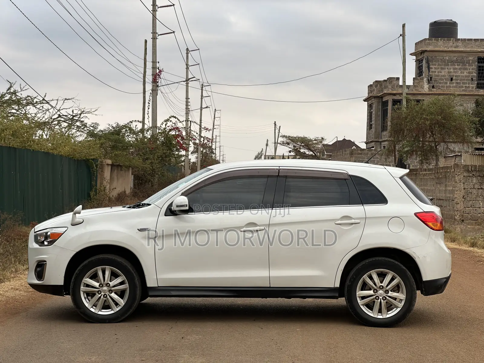 Mitsubishi RVR 2014 White