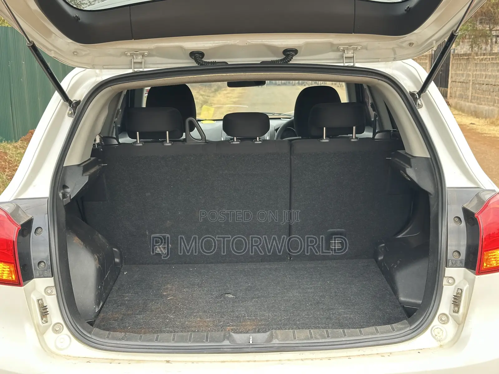 Mitsubishi RVR 2014 White