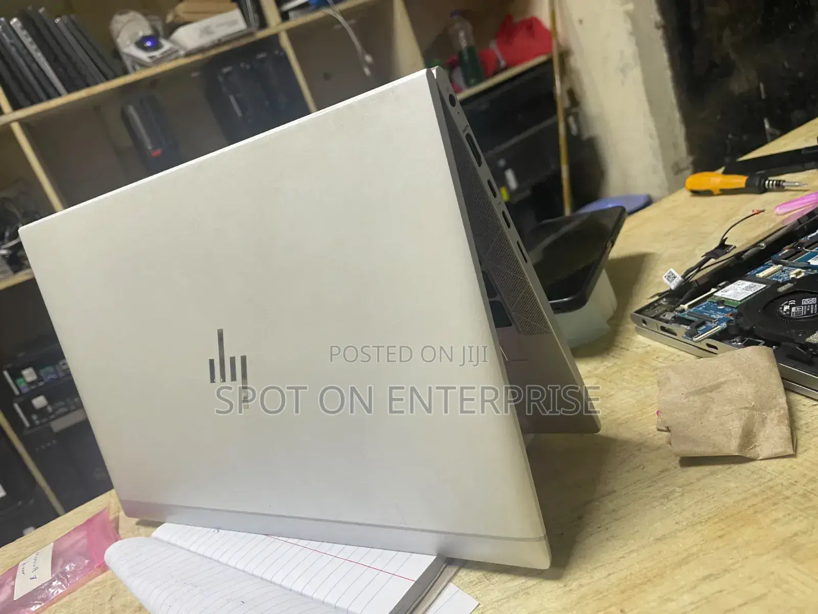 Laptop HP EliteBook 830 G8 16GB Intel Core i7 SSHD (Hybrid) 512GB
