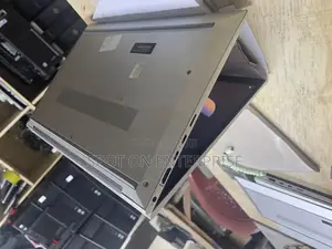 Laptop HP EliteBook 830 G8 16GB Intel Core i7 SSHD (Hybrid) 512GB
