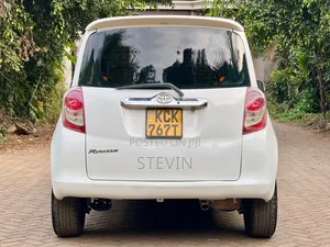 Toyota Ractis 2010 White