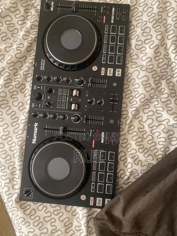 Numark Mixtrack Platinum FX DJ Controller – Excellent Condition - thumbnail 3