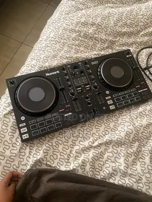 Numark Mixtrack Platinum FX DJ Controller – Excellent Condition