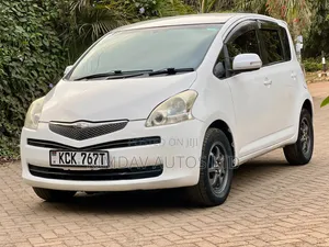 Toyota Ractis 2009 White