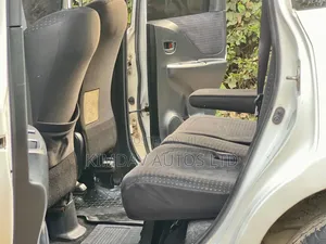 Toyota Ractis 2009 White