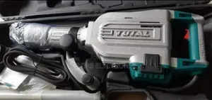 1700W Total Demolition Hammer