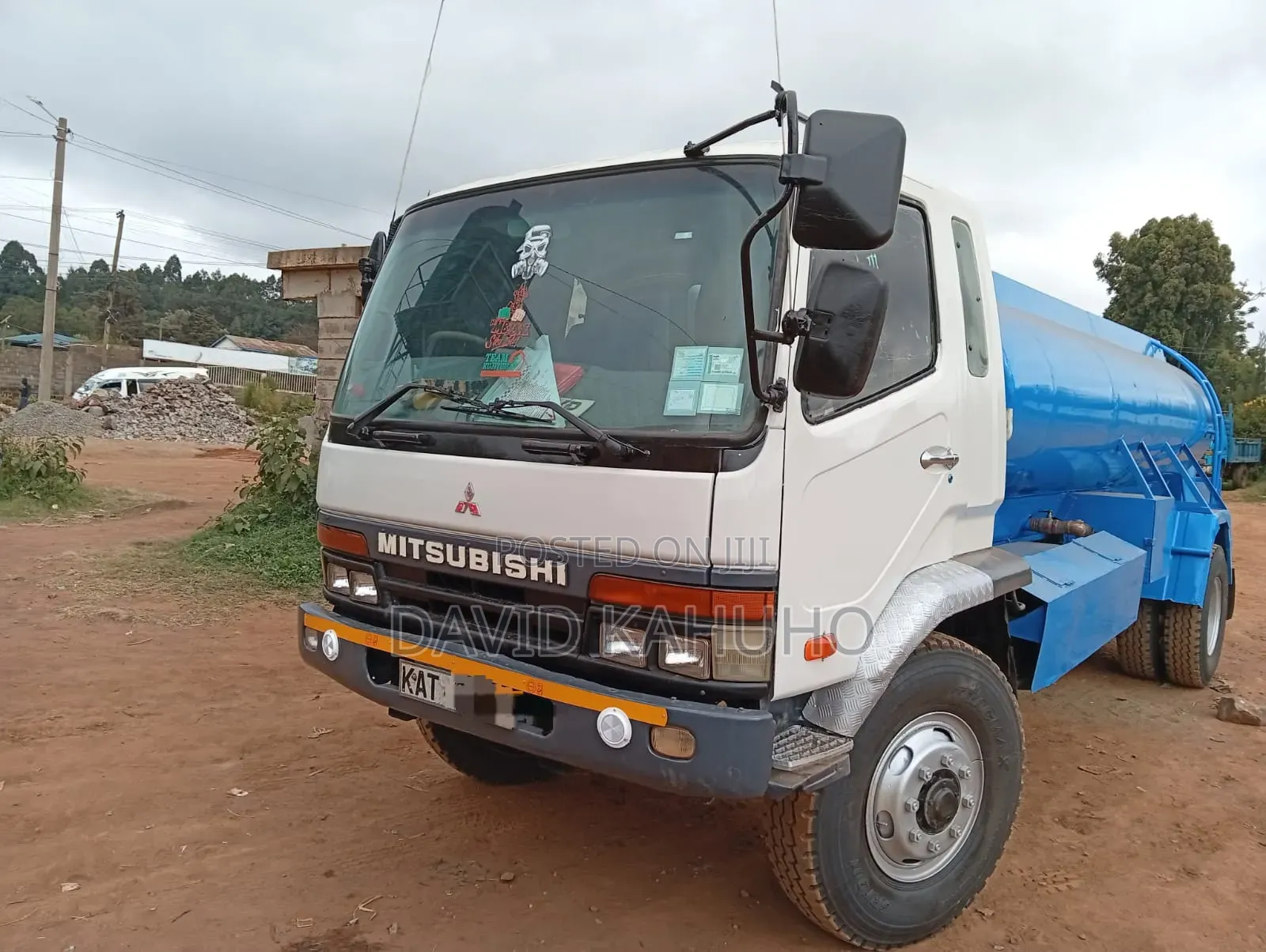 Mitsubishi Fuso Kifaru Water Bowser