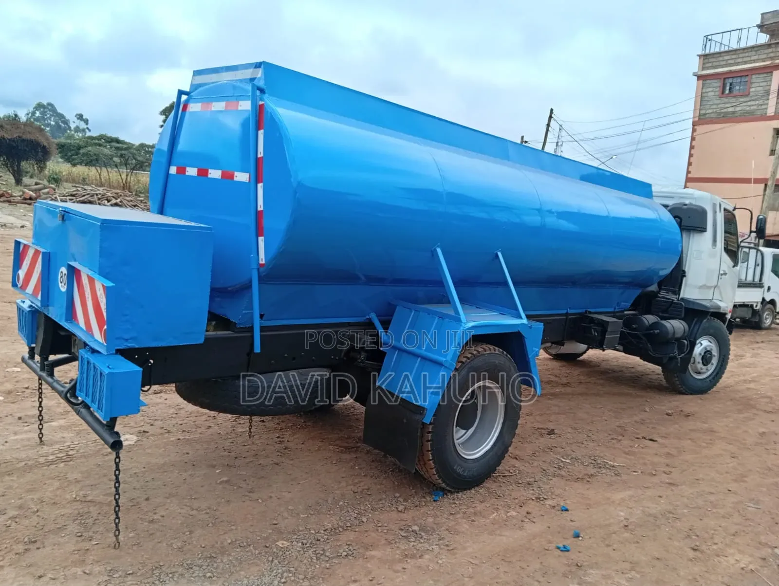 Mitsubishi Fuso Kifaru Water Bowser
