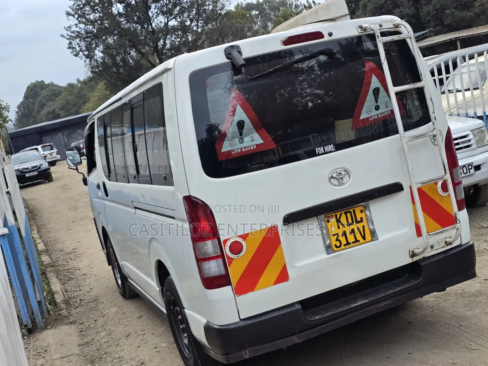 Toyota HiAce 2015 White