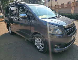 Toyota Noah 2008 Gray