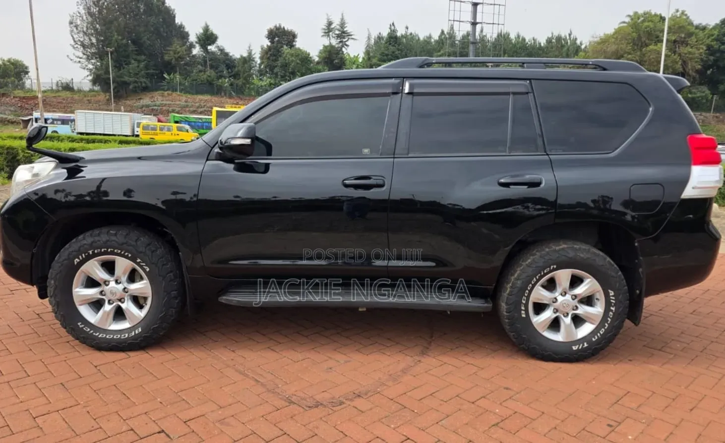 Toyota Land Cruiser Prado 2013 Black