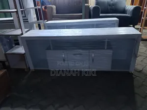 5fts Sprayed TV Stand With Light