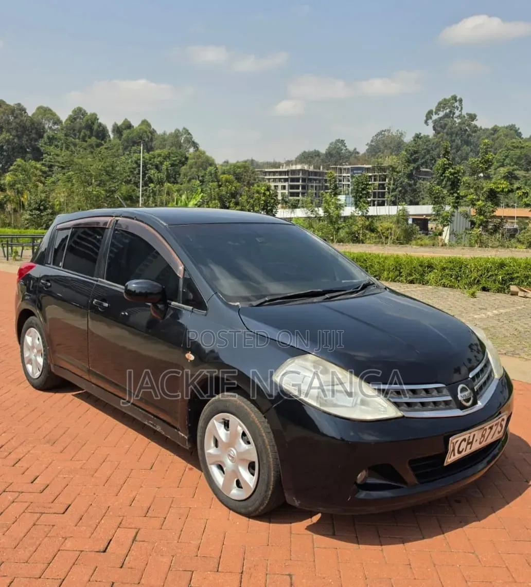 Nissan Tiida 2009 Black